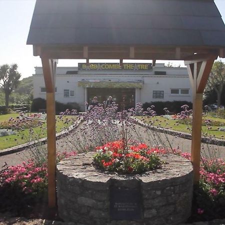 Coombe Court Hotel Торки Екстериор снимка
