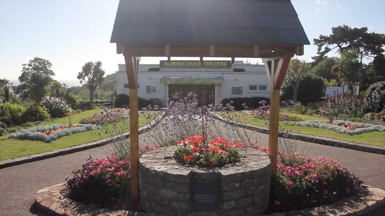 Coombe Court Hotel Торки Екстериор снимка